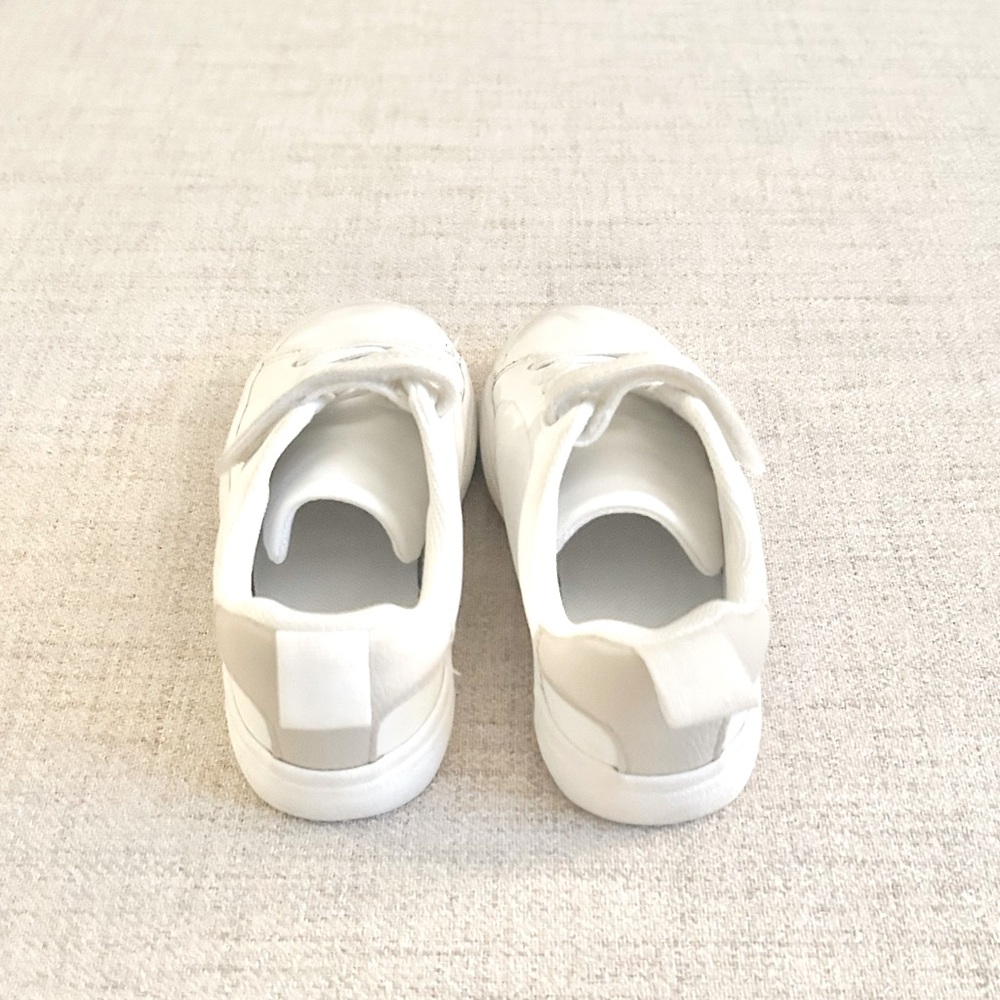 H&M Toddler Boys White Sneakers Size 10 - Picture 6 of 6